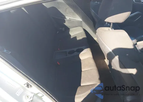 2016 Hyundai Veloster z USA, uszkodzony, nr VIN KMHTC6AD1GU275559